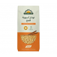 نودلز آسيوية قمح من أرض الطبيعة