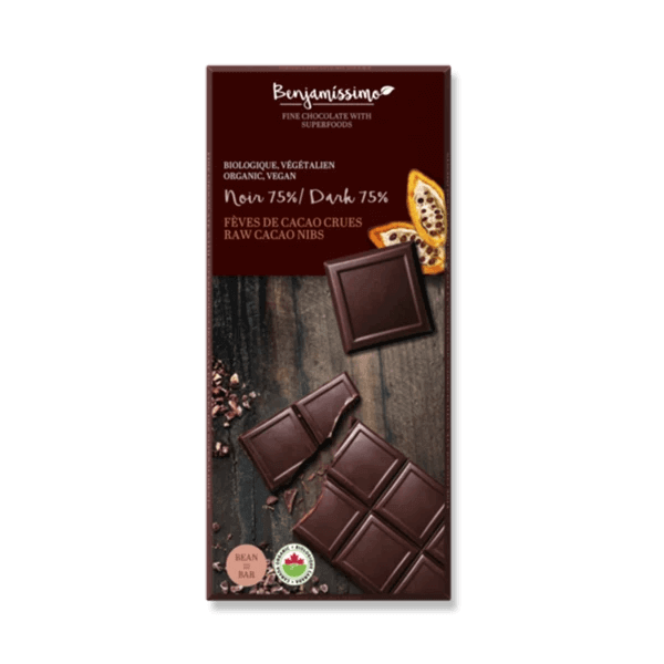 شوكولاته داكنة عضوية 75% مع قطع الكاكو الخام بينجاميسمو 