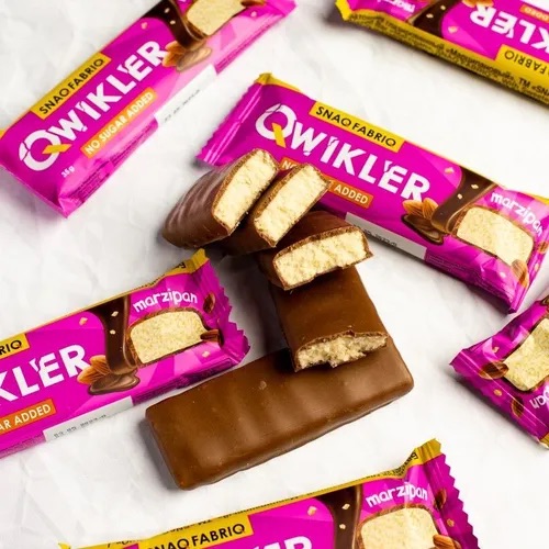 سناك فابريك كويكلر بروتين بار بنكهة المرصبان