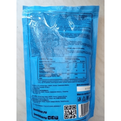 خليط البانكيك بالبروتين بالجبنة الكريمي بومبار